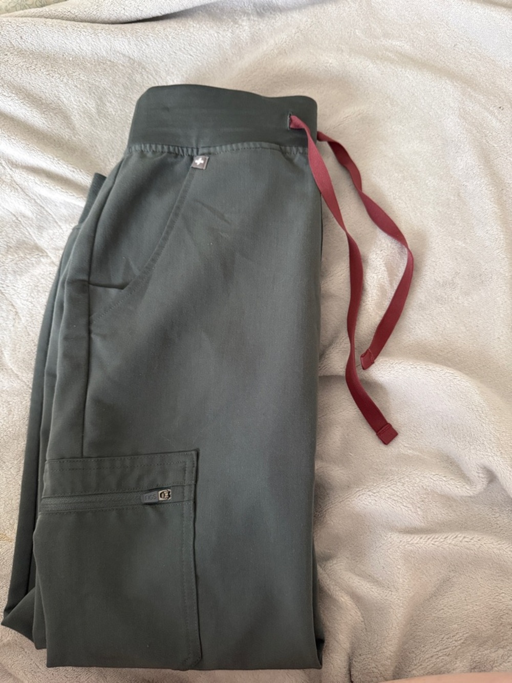 Women’s Gray Fig Scrub Pants